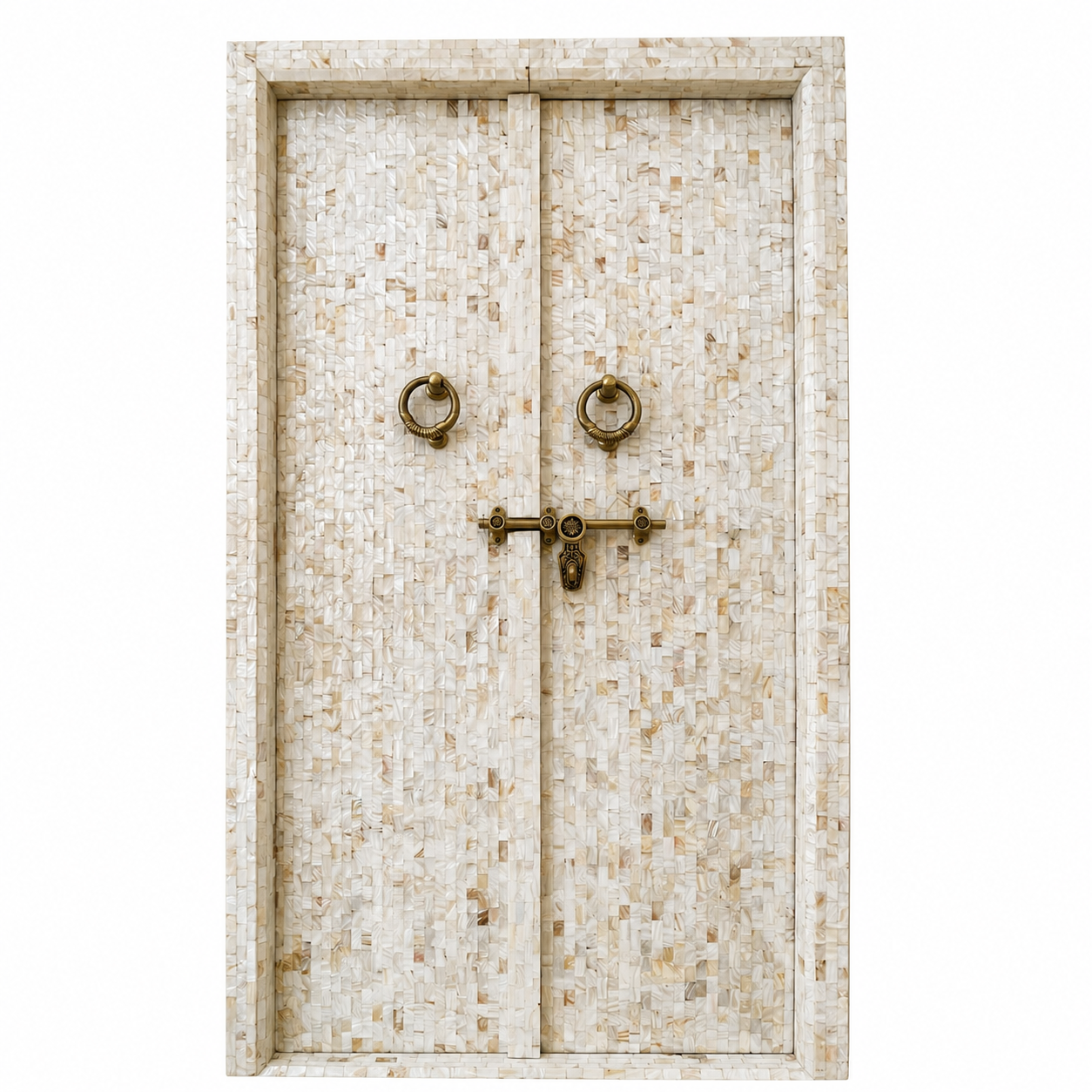 Puertas con mosaico de nácar en tonos marfil y herrajes de bronce